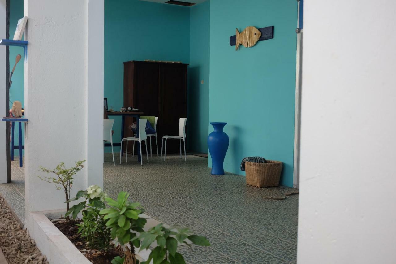 Blue Coral Homestay Karimunjawa Exterior photo