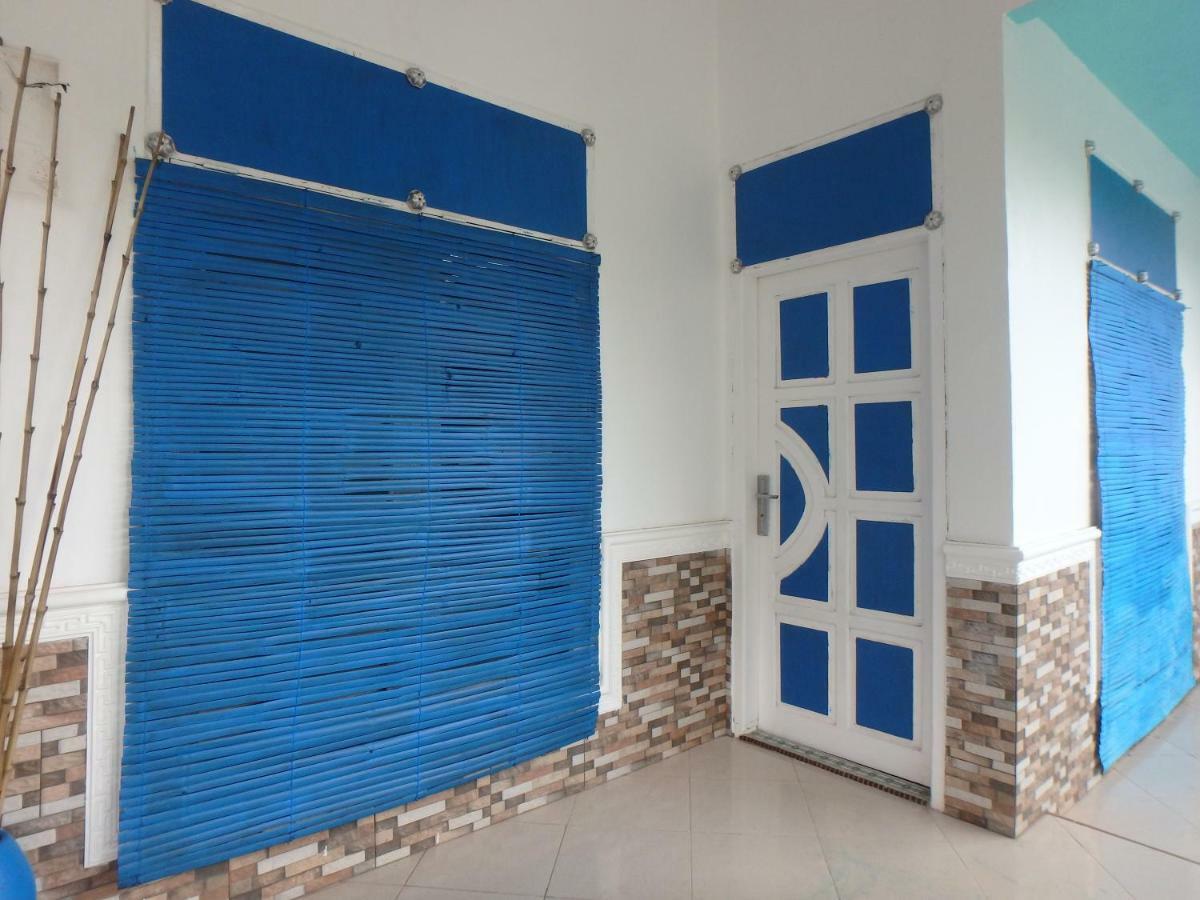 Blue Coral Homestay Karimunjawa Exterior photo