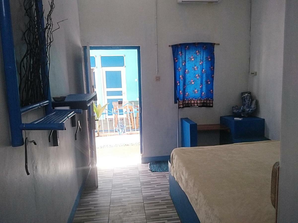 Blue Coral Homestay Karimunjawa Exterior photo
